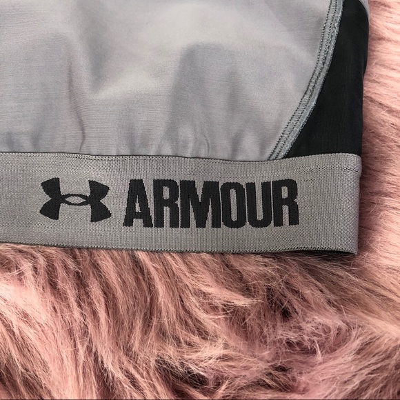 Under Armour Sports Bra - Picture 4 of 6
